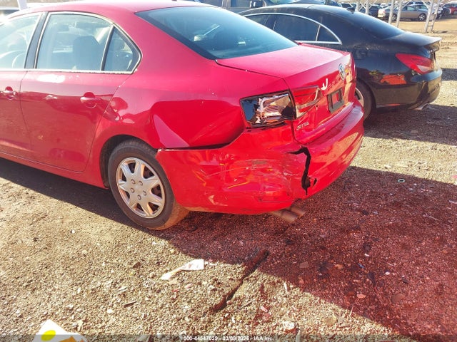 44547039 :رقم المزاد ، 3VW2K7AJ7FM327484 vin ، 2015 Volkswagen Jetta 2.0l S مزاد بيع