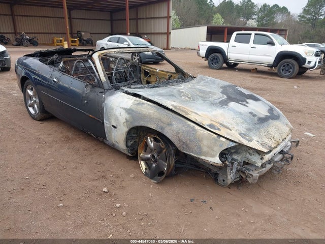 1999 JAGUAR XK8 SAJGX2048XC032746