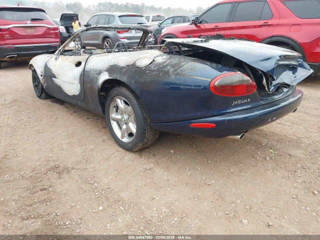 1999 JAGUAR XK8 SAJGX2048XC032746 Photo 2