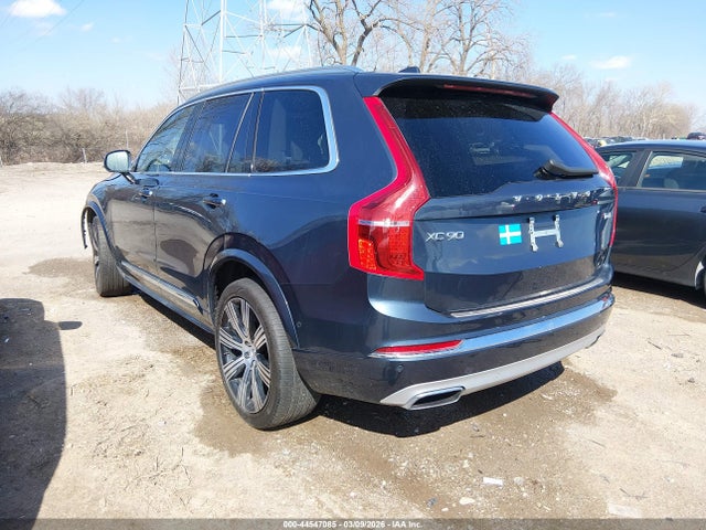 2021 VOLVO XC90 YV4A22PL1M1743046 Photo 2