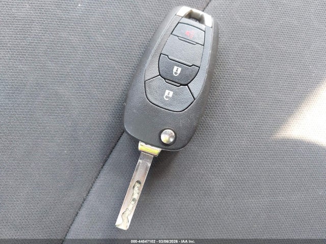 3GNCJKSB8KL386068 Chevrolet TRAX LS