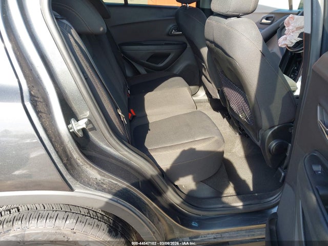 3GNCJKSB8KL386068 Chevrolet TRAX LS