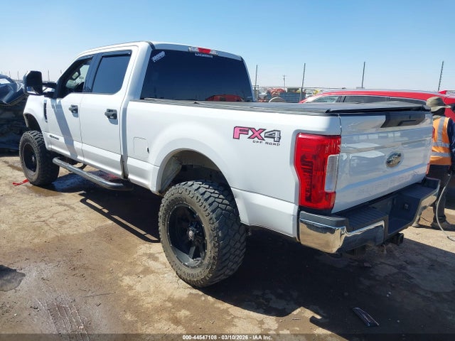 2018 FORD F-250 1FT7W2BT0JEB38271 Photo 2