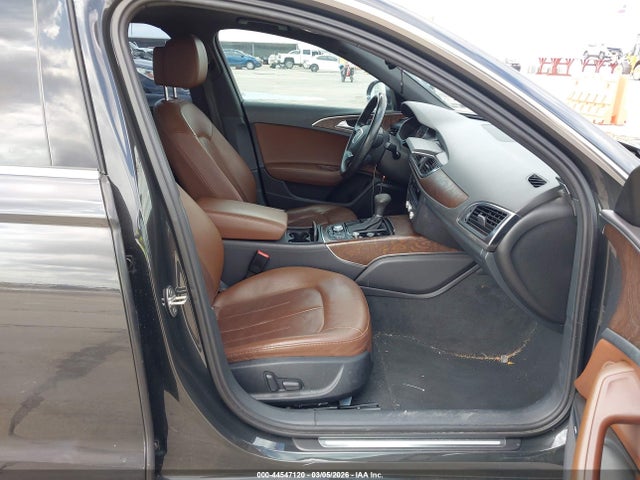 2013 Audi A6 2.0t Premium მანქანა იყიდება აუქციონზე, vin: WAUDFAFC4DN128920, აუქციონის ნომერი: 44547120