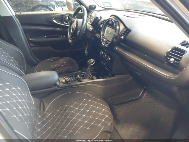 2017 MINI CLUBMAN WMWLU5C53H2E80492 Photo 4
