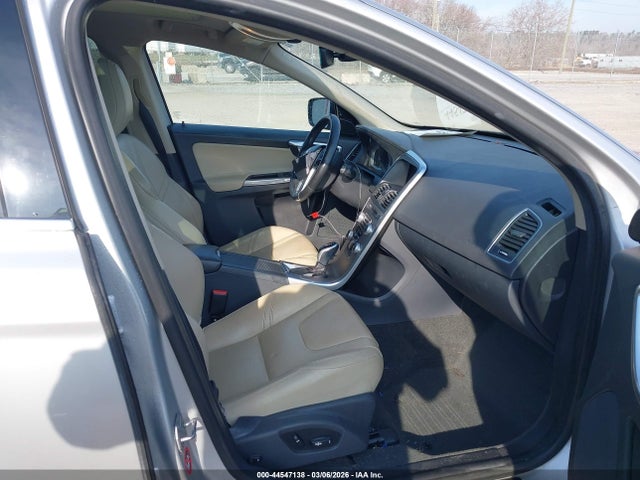 Volvo Xc60 T5 Dynamic 2017 YV440MDR7H2166756 Image 5