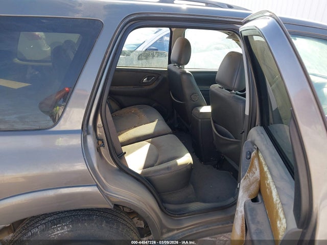 44547226 :رقم المزاد ، 4F2YZ061X5KM39906 vin ، 2005 Mazda Tribute S مزاد بيع