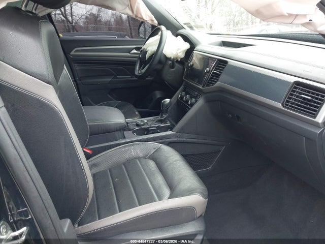 2020 Volkswagen Atlas Cross Sport 3.6l V6 Sel Premium R-line მანქანა იყიდება აუქციონზე, vin: 1V2TE2CA1LC221204, აუქციონის ნომერი: 44547227