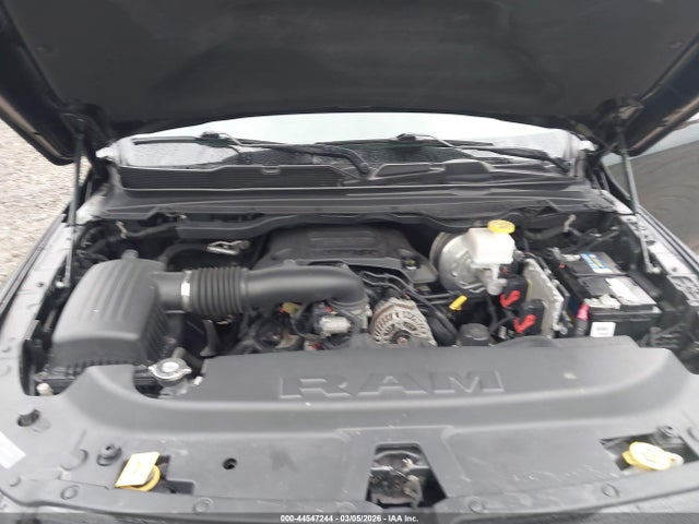 44547244 :رقم المزاد ، 1C6SRFRTXKN726637 vin ، 2019 Ram 1500 Laramie  4x4 6'4 Box مزاد بيع
