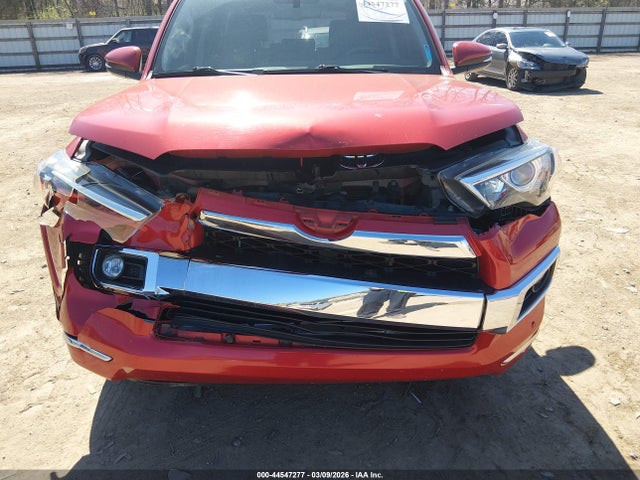 2018 TOYOTA 4RUNNER JTEZU5JRXJ5190766 Photo 5