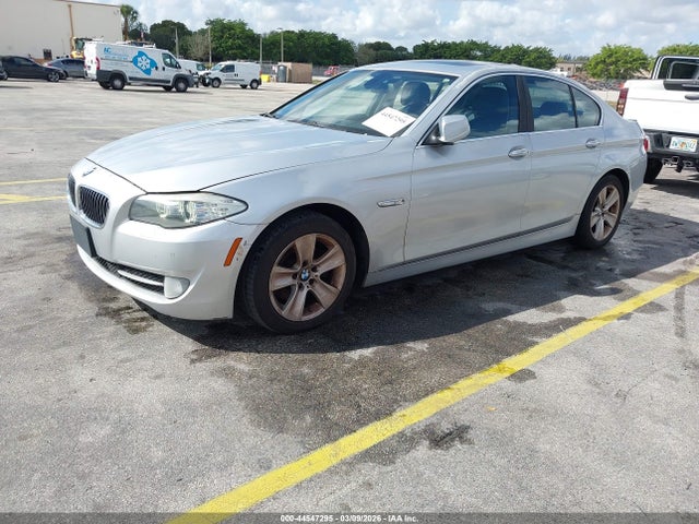 Продажа на аукционе авто 2012 Bmw 528i, vin: WBAXG5C53CDX05545, номер лота: 44547295