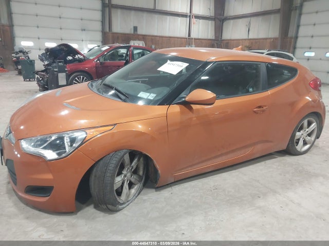 Aukcja sprzedaży 2013 Hyundai Veloster Base W/black, vin: KMHTC6AD9DU151065, numer aukcji: 44547310