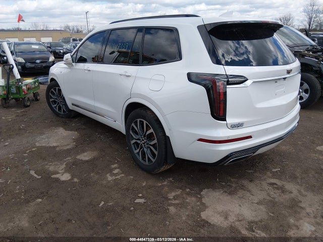 2021 CADILLAC XT6 1GYKPHRS9MZ163782 Photo 2