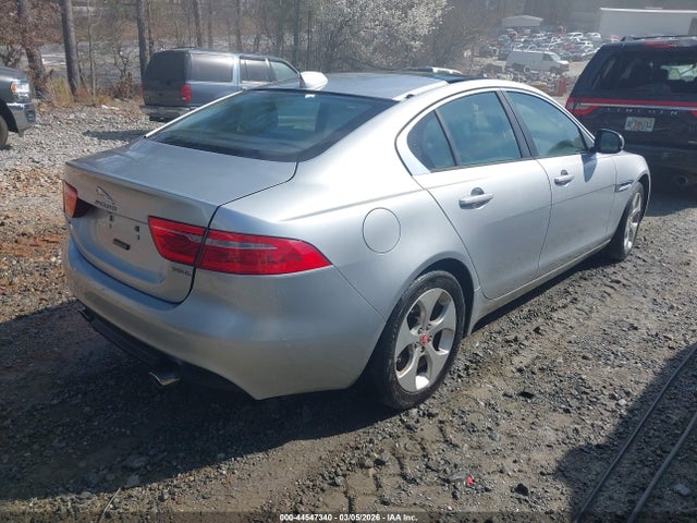 2017 JAGUAR XE SAJAR4BG6HA974052 Photo 3
