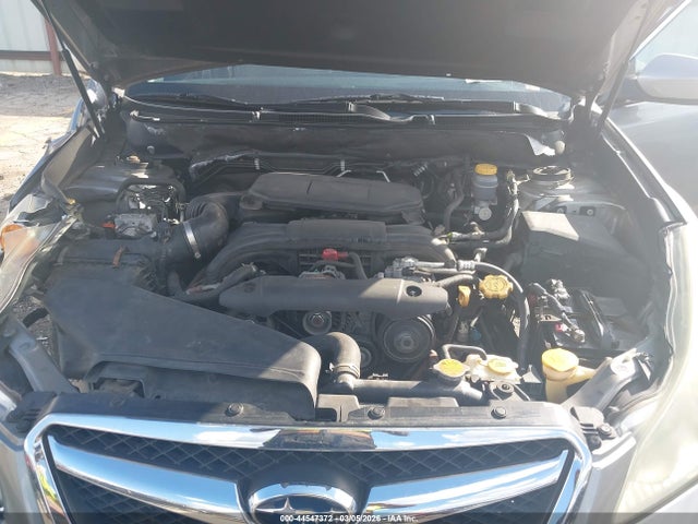 44547372 :رقم المزاد ، 4S3BMBG60A3221732 vin ، 2010 Subaru Legacy 2.5i Premium مزاد بيع