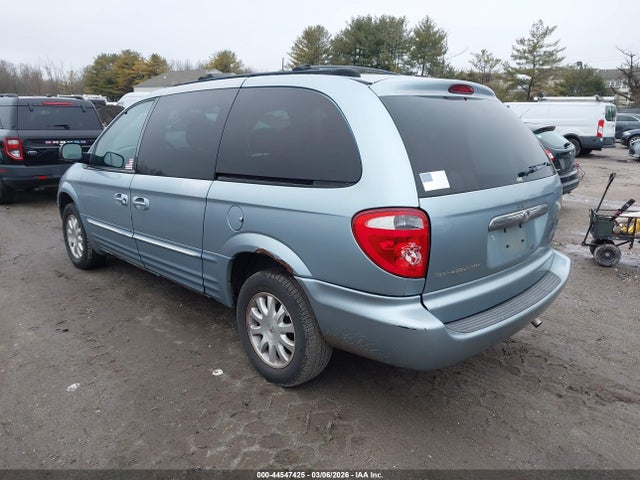 2003 CHRYSLER TOWN & COUNTRY 2C4GP54L13R276337 Photo 2