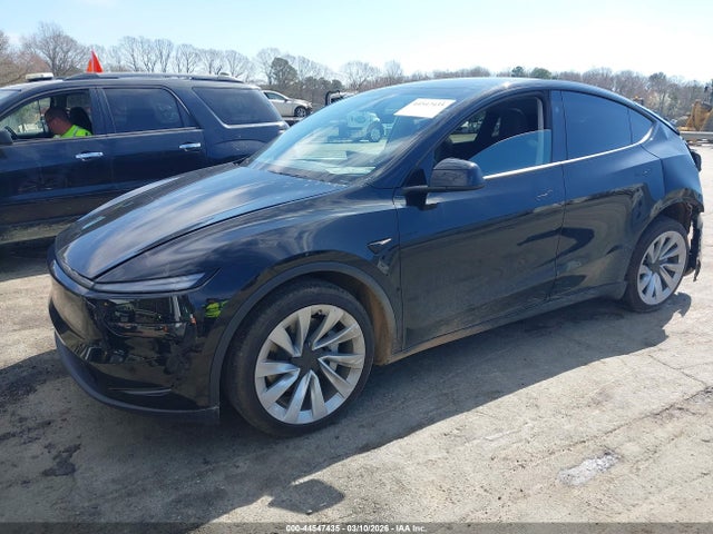 2026 TESLA MODEL Y 7SAYGDED6TA469097 Photo 1