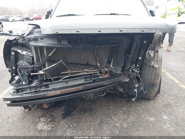 44547466 :رقم المزاد ، 1GKS2MEF1BR168045 vin ، 2011 Gmc Yukon Xl 1500 Denali مزاد بيع
