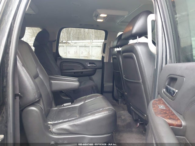 44547466 :رقم المزاد ، 1GKS2MEF1BR168045 vin ، 2011 Gmc Yukon Xl 1500 Denali مزاد بيع