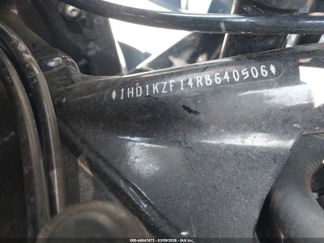 1HD1KZF14RB640506 Harley-Davidson FLTRK