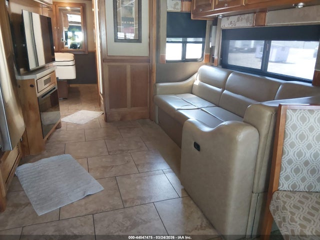 Ford F53 2015 1F66F5DY2F0A11762 Image 8