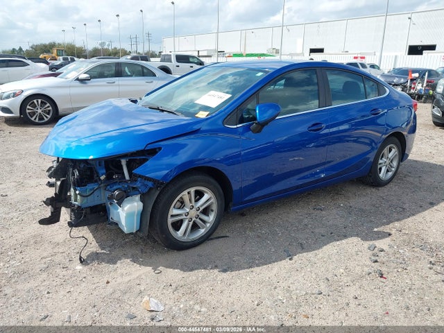 Chevrolet Cruze Lt Auto 2017 3G1BE5SMXHS566378 Image 2