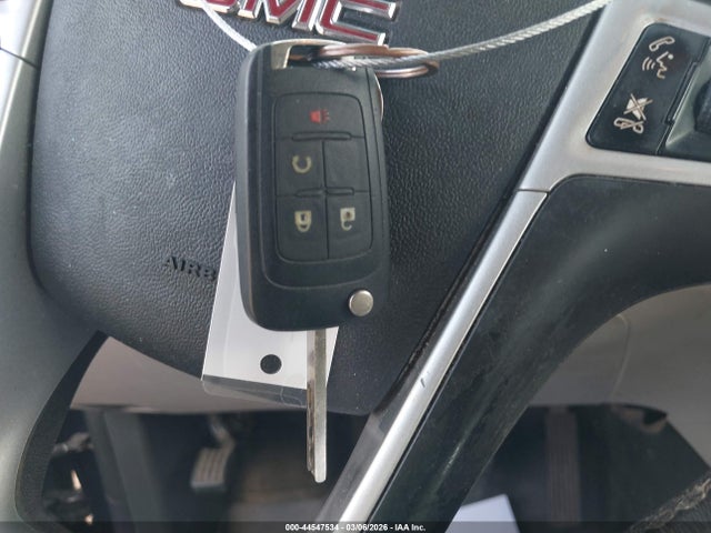 44547534 :رقم المزاد ، 2GKFLUEK2H6309267 vin ، 2017 Gmc Terrain Slt مزاد بيع