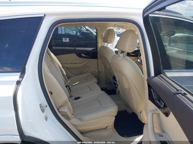 2018 AUDI Q7 WA1VAAF79JD048016 Photo 7