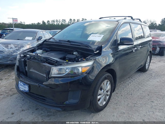 2018 KIA SEDONA KNDMB5C16J6379792 Photo 1
