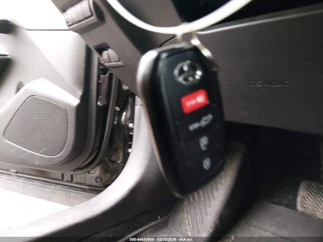 Toyota Corolla Cross Xle 2022 7MUDAABG1NV010237 Image 11