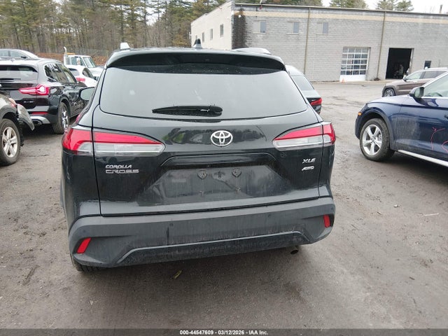 Toyota Corolla Cross Xle 2022 7MUDAABG1NV010237 Image 17