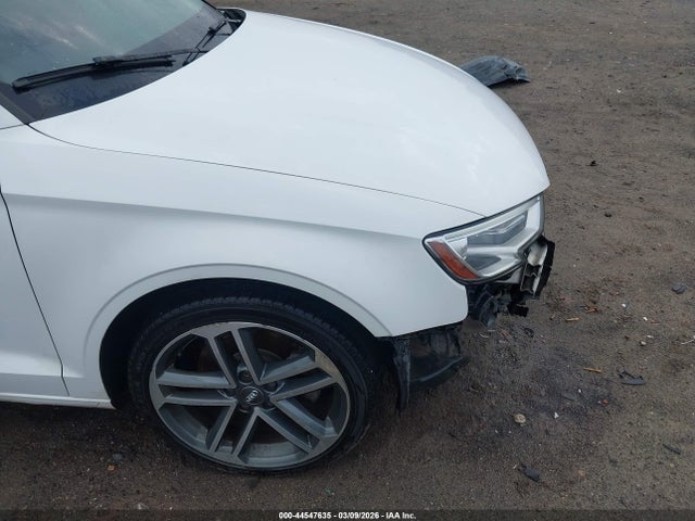 44547635 :رقم المزاد ، WAUAUGFF0H1031796 vin ، 2017 Audi A3 2.0t Premium مزاد بيع
