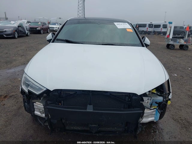 44547635 :رقم المزاد ، WAUAUGFF0H1031796 vin ، 2017 Audi A3 2.0t Premium مزاد بيع