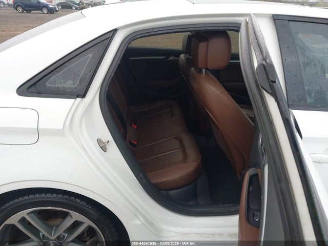 44547635 :رقم المزاد ، WAUAUGFF0H1031796 vin ، 2017 Audi A3 2.0t Premium مزاد بيع
