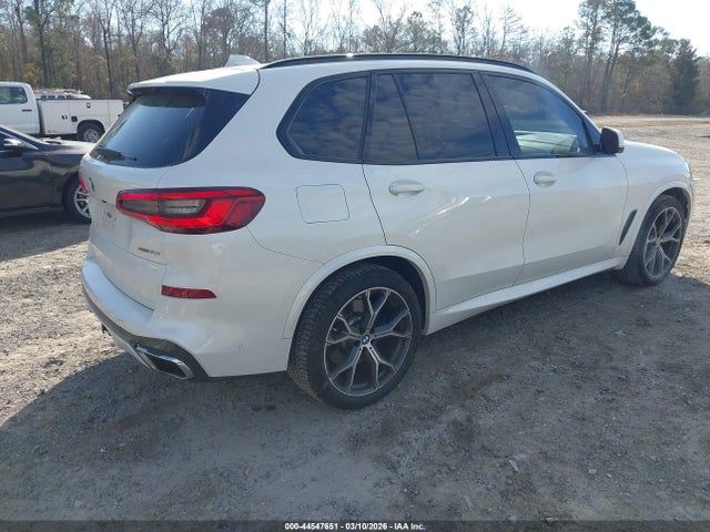 2019 BMW X5 5UXJU2C5XKLB15574 Photo 3