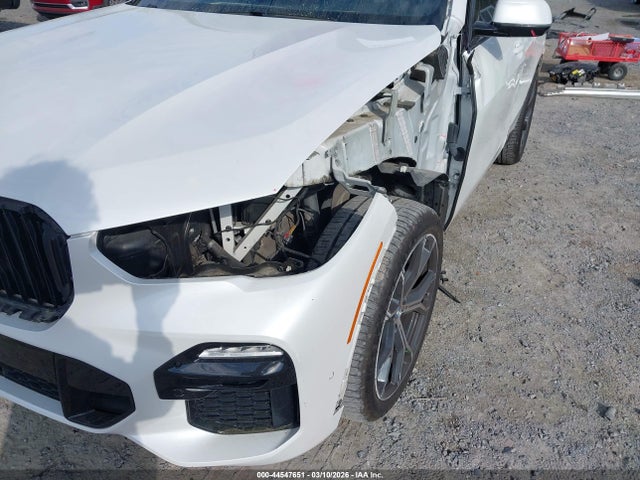 2019 BMW X5 5UXJU2C5XKLB15574 Photo 5