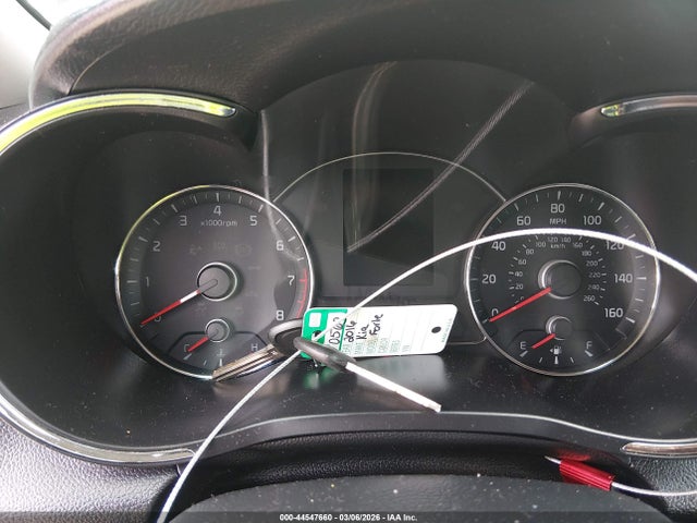 44547660 :رقم المزاد ، KNAFK4A67G5461530 vin ، 2016 Kia Forte Lx مزاد بيع