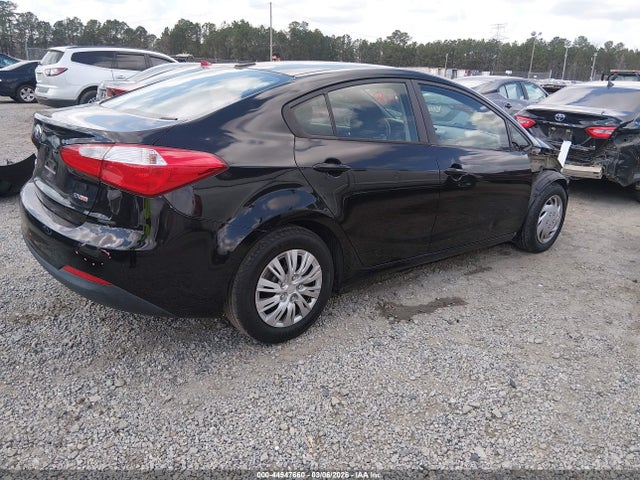 44547660 :رقم المزاد ، KNAFK4A67G5461530 vin ، 2016 Kia Forte Lx مزاد بيع
