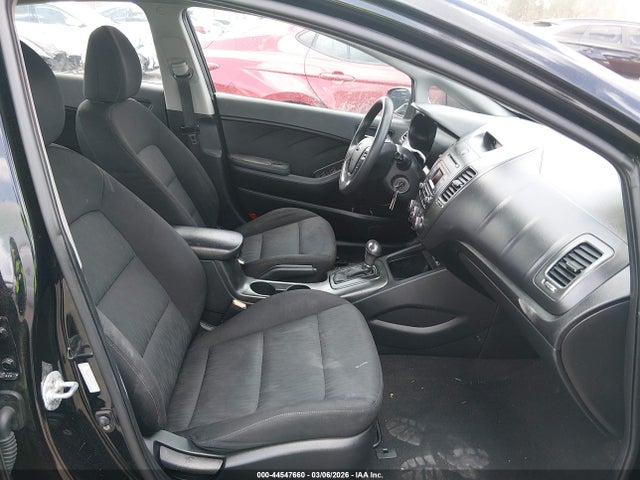 44547660 :رقم المزاد ، KNAFK4A67G5461530 vin ، 2016 Kia Forte Lx مزاد بيع