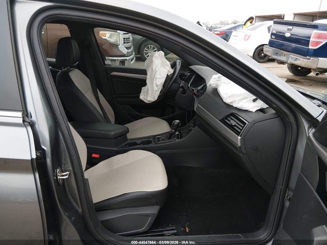2019 Volkswagen Jetta 1.4t R-line/1.4t S/1.4t Se მანქანა იყიდება აუქციონზე, vin: 3VWC57BU4KM213621, აუქციონის ნომერი: 44547664