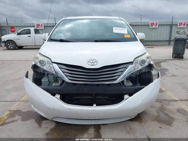 Продаж на аукціоні авто 2014 Toyota Sienna Xle V6 8 Passenger, vin: 5TDYK3DC3ES502461, номер лоту: 44547667