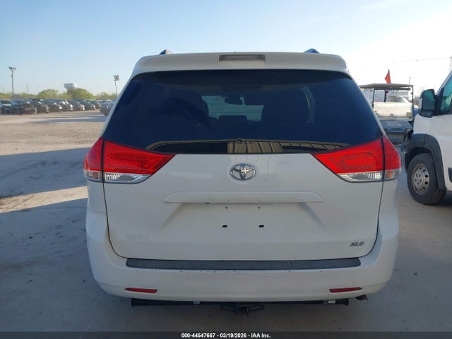 Продаж на аукціоні авто 2014 Toyota Sienna Xle V6 8 Passenger, vin: 5TDYK3DC3ES502461, номер лоту: 44547667