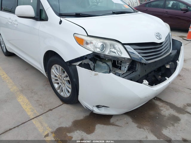 Продаж на аукціоні авто 2014 Toyota Sienna Xle V6 8 Passenger, vin: 5TDYK3DC3ES502461, номер лоту: 44547667
