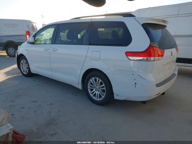 Продаж на аукціоні авто 2014 Toyota Sienna Xle V6 8 Passenger, vin: 5TDYK3DC3ES502461, номер лоту: 44547667