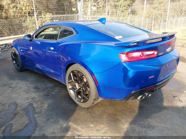 2018 CHEVROLET CAMARO 1G1FH1R76J0185545 Photo 2