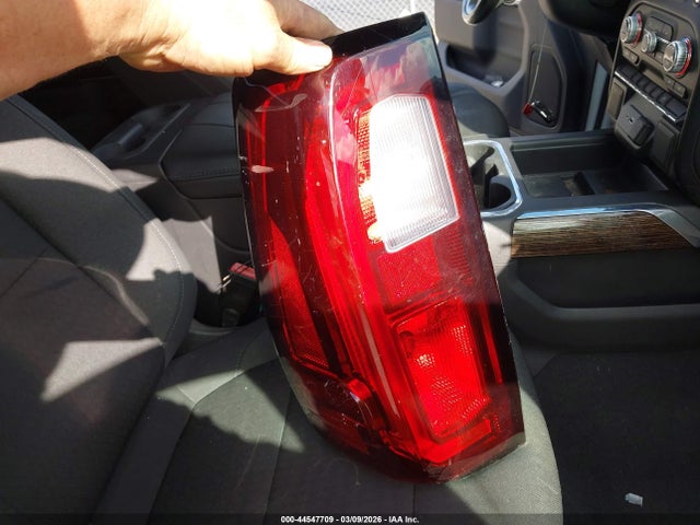 44547709 :رقم المزاد ، 3GTU9CET1MG440659 vin ، 2021 Gmc Sierra 1500 4wd  Short Box Elevation مزاد بيع