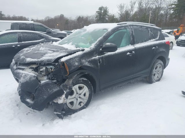 Toyota RAV4 LE 2014 2T3BFREV0EW216529 Image 2