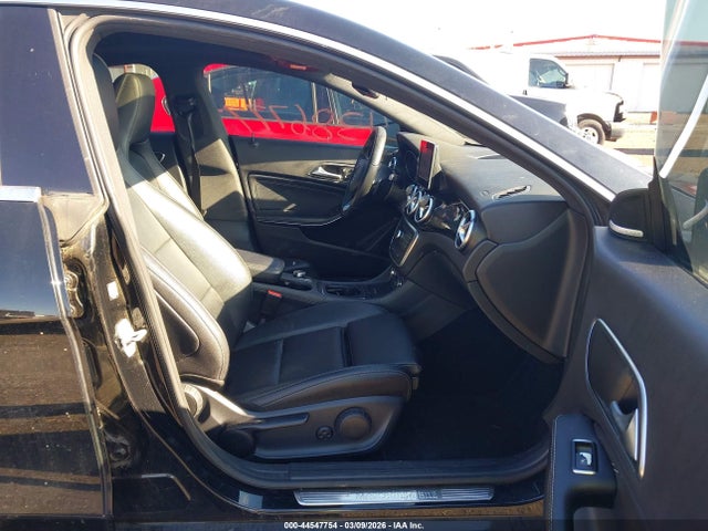 44547754 :رقم المزاد ، WDDSJ4GB4GN381634 vin ، 2016 Mercedes-benz Cla 250 4matic مزاد بيع