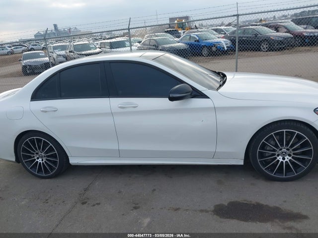 55SWF8EB3KU315587 Mercedes-Benz C 300 4matic