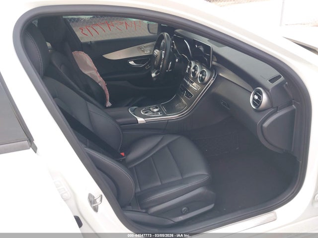 55SWF8EB3KU315587 Mercedes-Benz C 300 4matic
